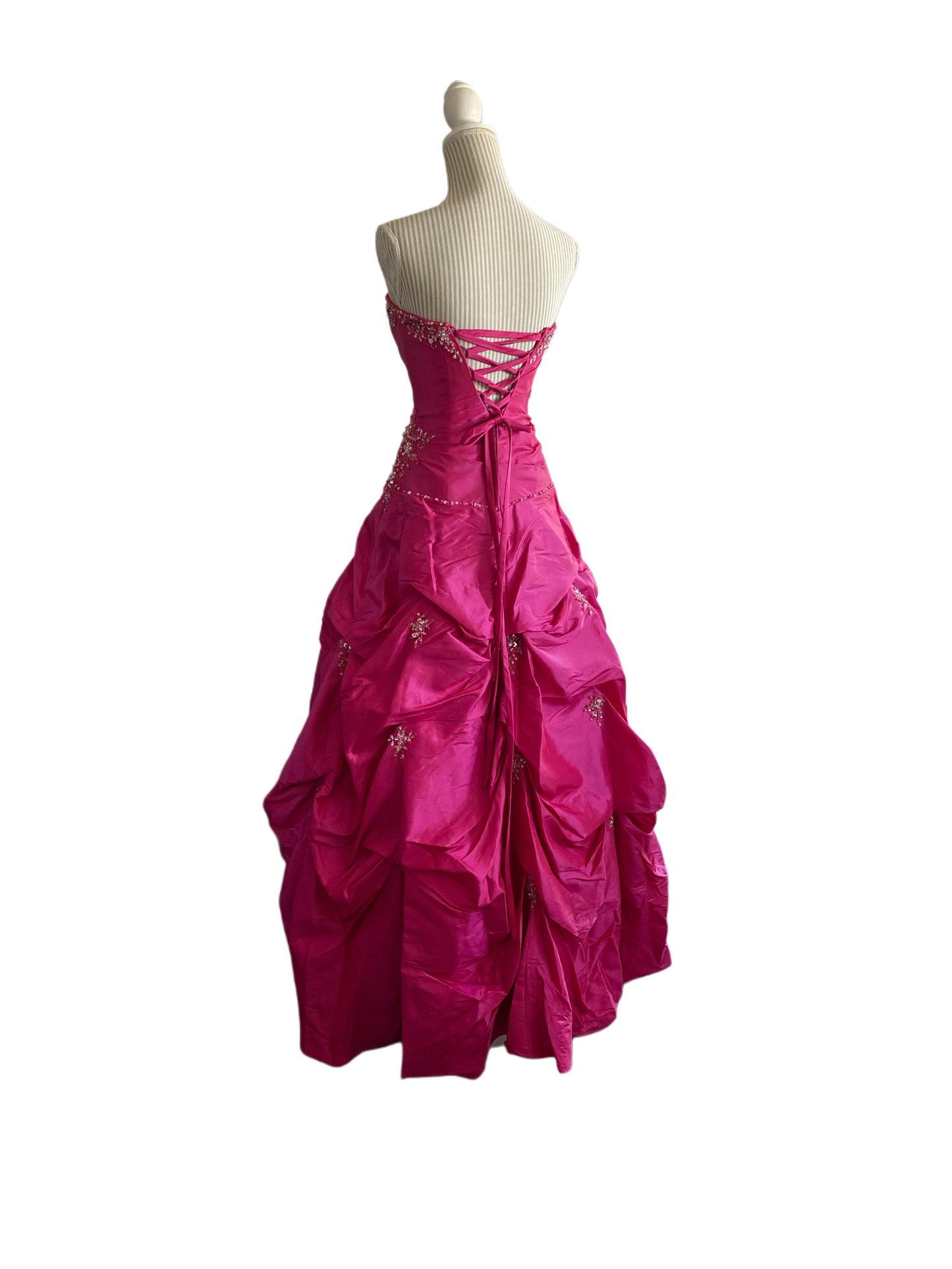 Charlene - cendrillon classique - 8 ans - fuschia