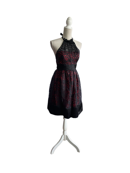 Robe noire et rouge - 4 ans -