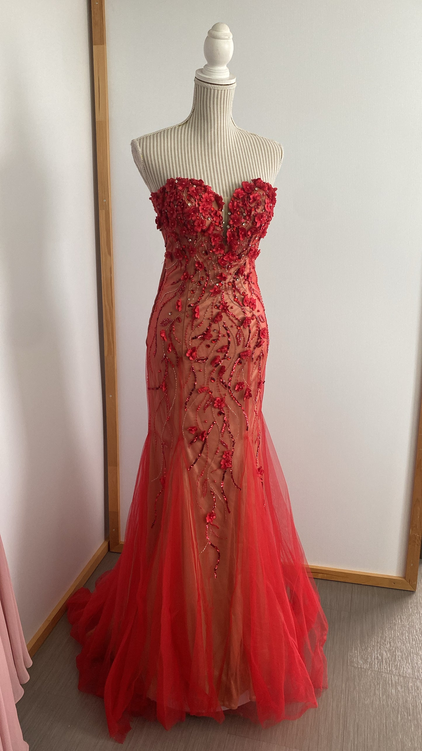 - 240-03 - 6 ans - nude / red