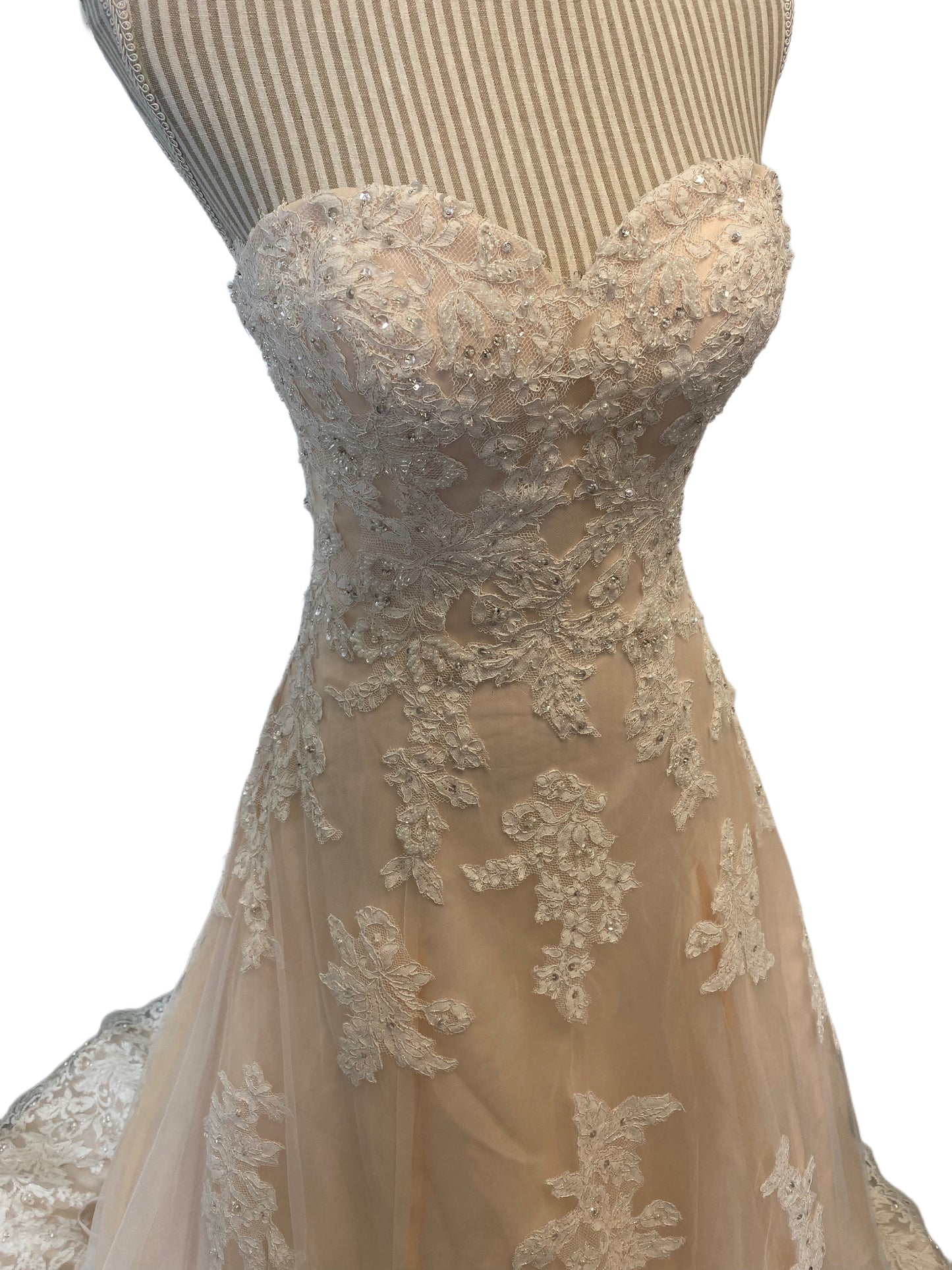 Robe de mariée - beige rosée -  8ans