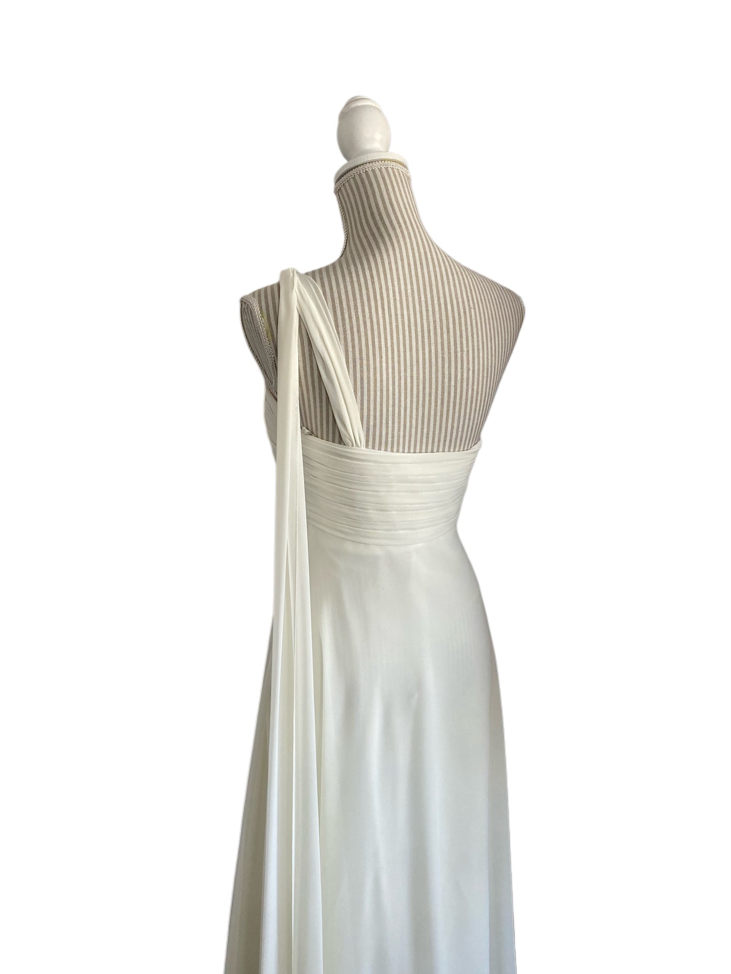 675 - off white - 6 ans -