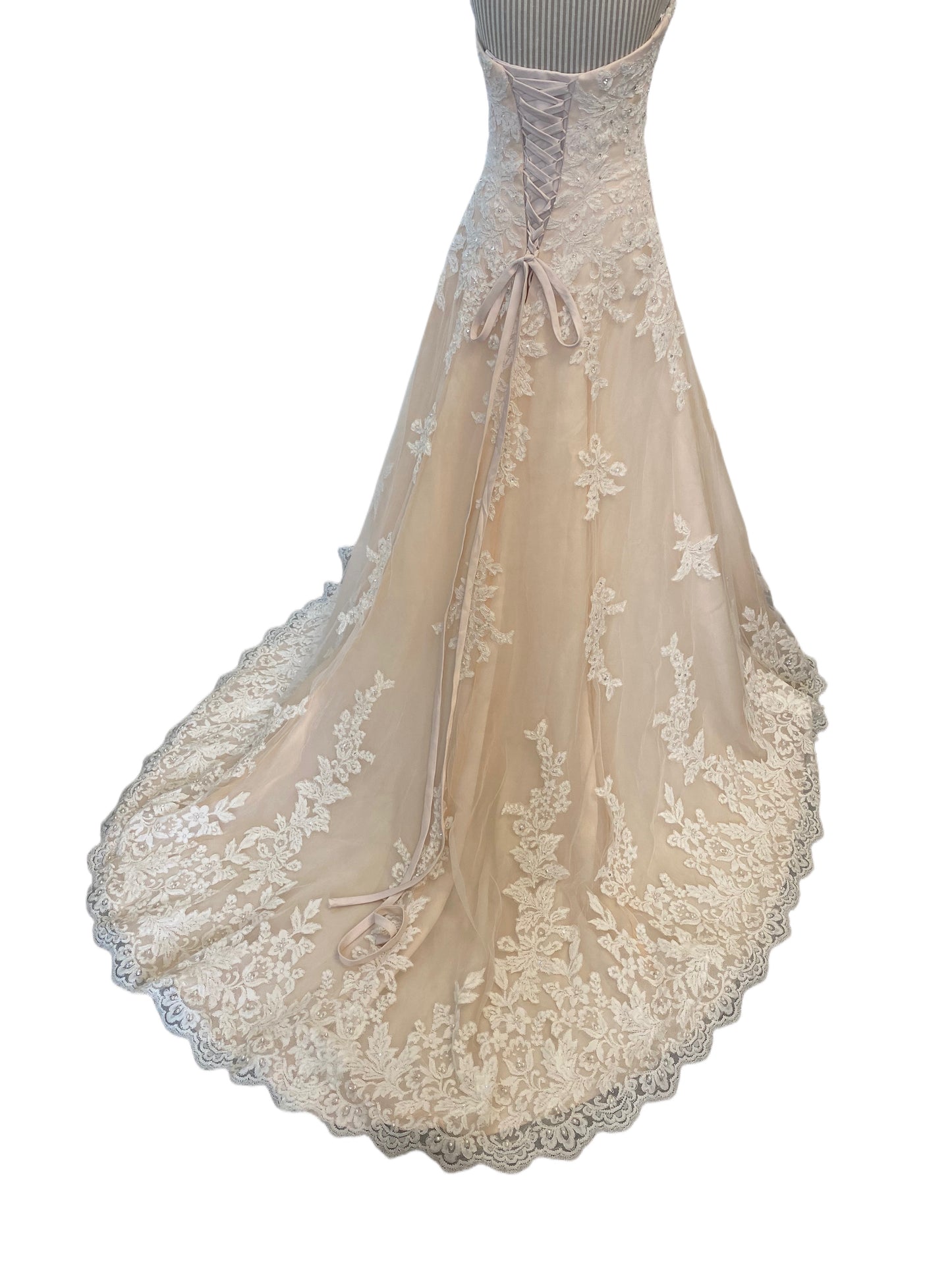 Robe de mariée - beige rosée -  8ans