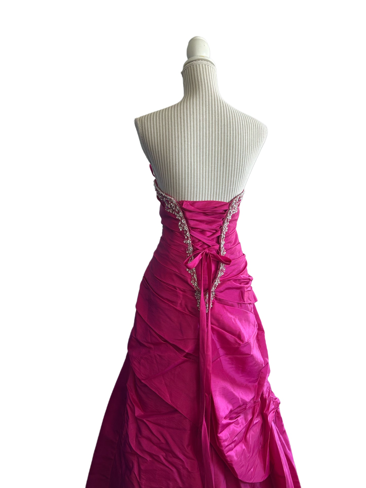 Cendrillon classique 250-48 - fushia - 26 ans