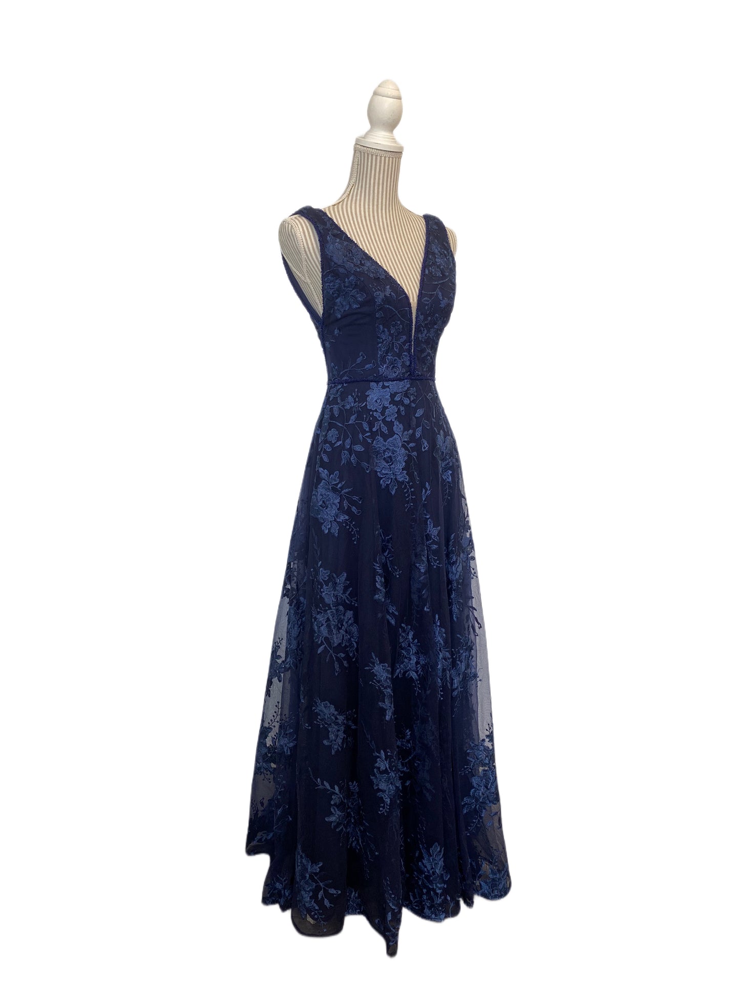 Robe de bal ou demoiselle - medium