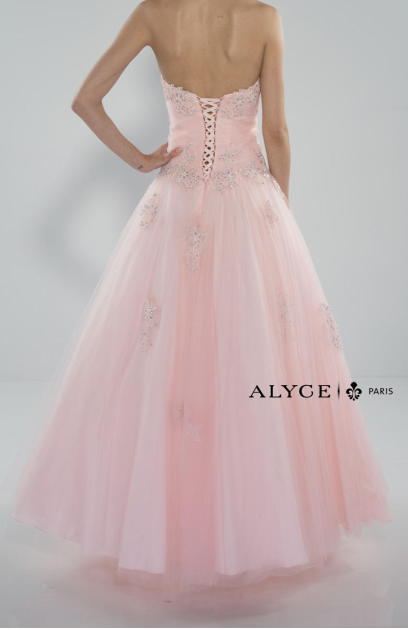 Edith - cendrillon - 8 ans - medium - laçage au dos